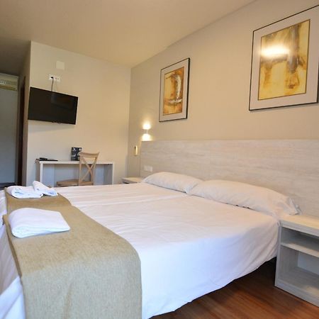 Hotel&Bar Ducay โอลีเต ภายนอก รูปภาพ