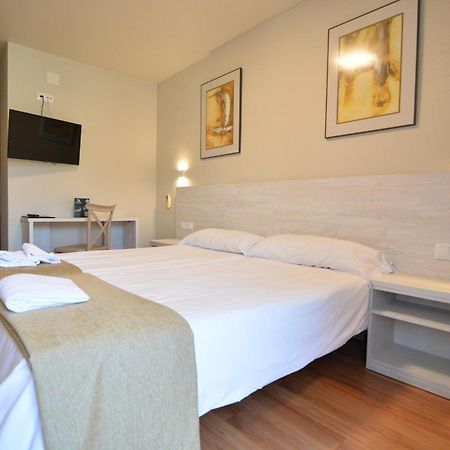 Hotel&Bar Ducay โอลีเต ภายนอก รูปภาพ