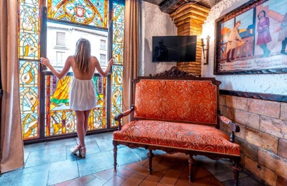 Hotel&Bar Ducay โอลีเต ภายนอก รูปภาพ