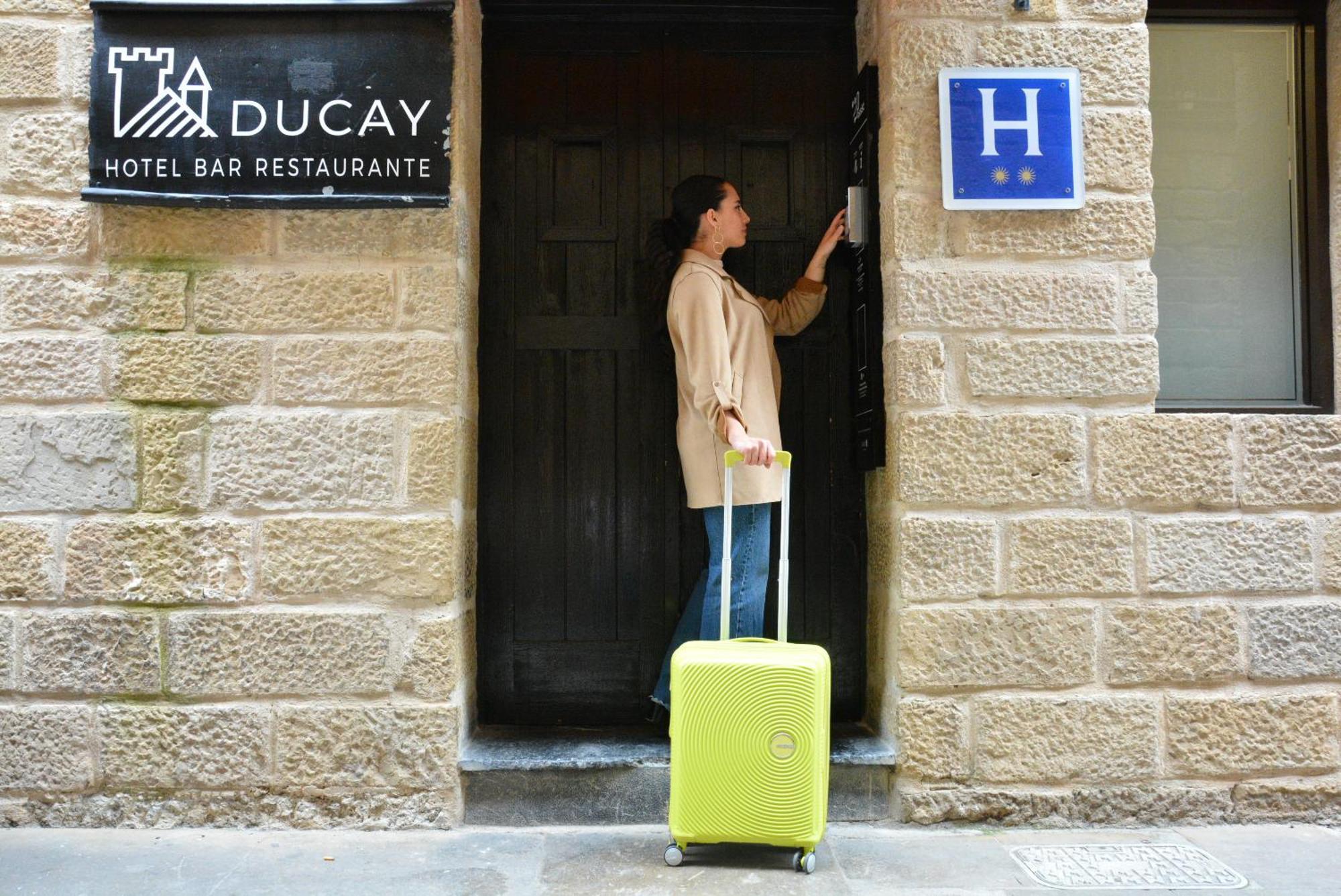 Hotel&Bar Ducay โอลีเต ภายนอก รูปภาพ