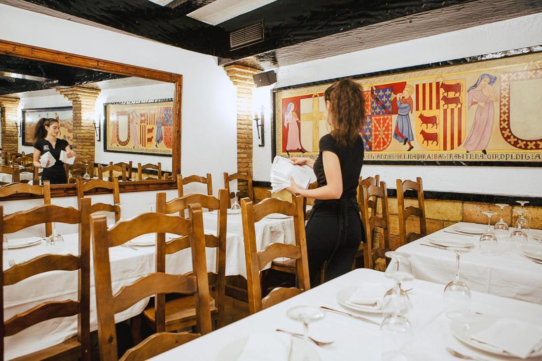 Hotel&Bar Ducay โอลีเต ภายนอก รูปภาพ