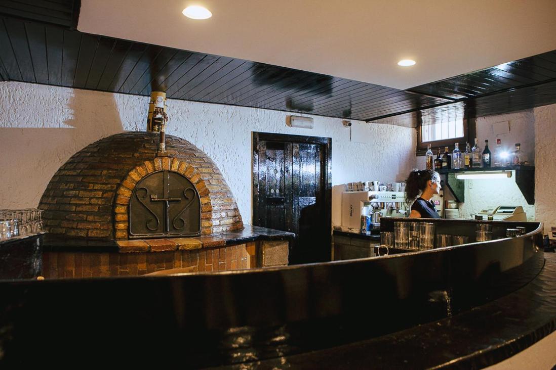 Hotel&Bar Ducay โอลีเต ภายนอก รูปภาพ