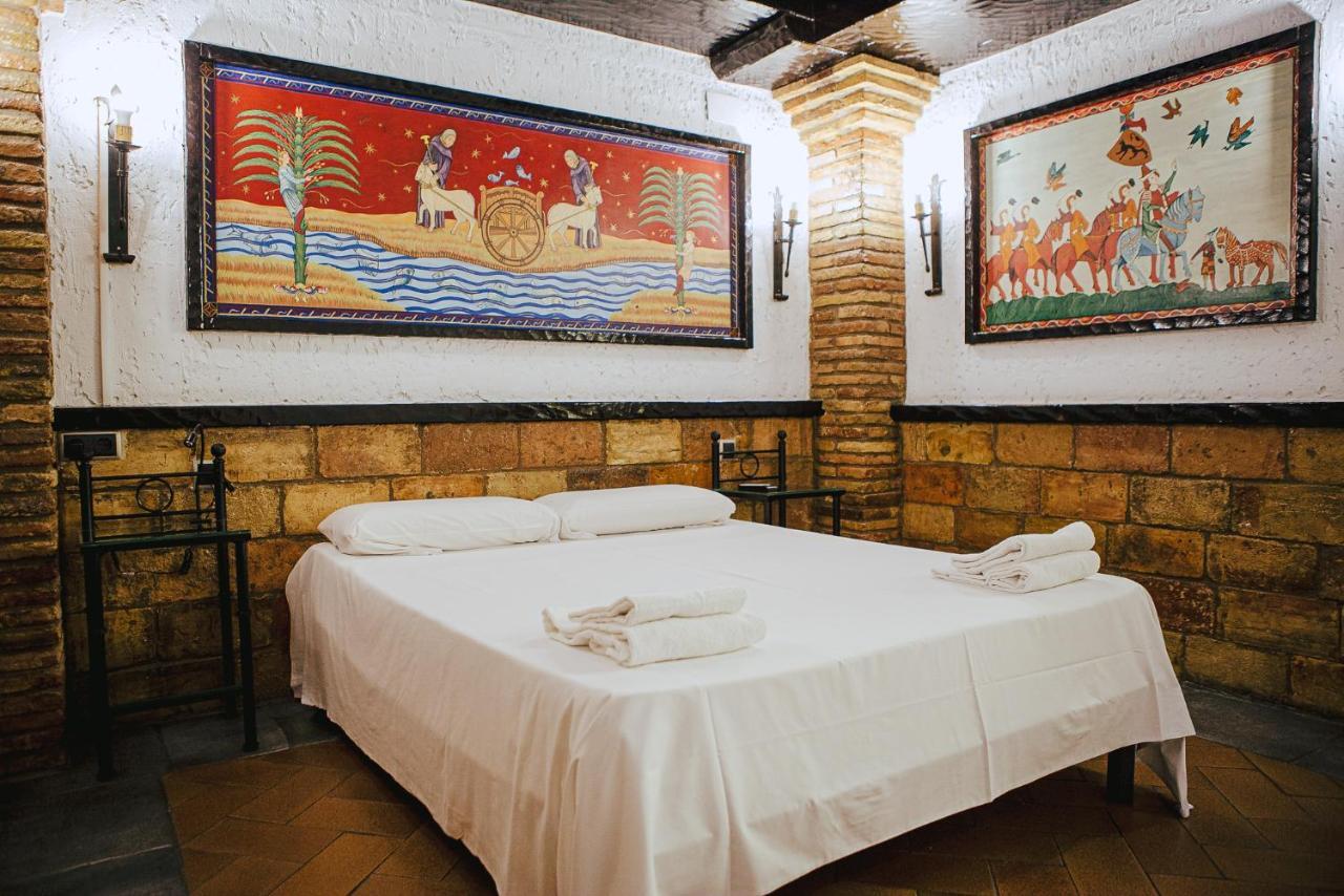 Hotel&Bar Ducay โอลีเต ภายนอก รูปภาพ